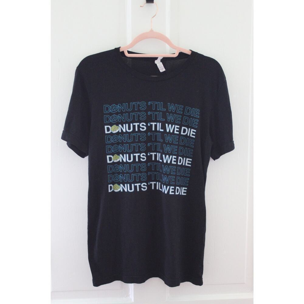 Women's Size Medium Black Tee Shirt